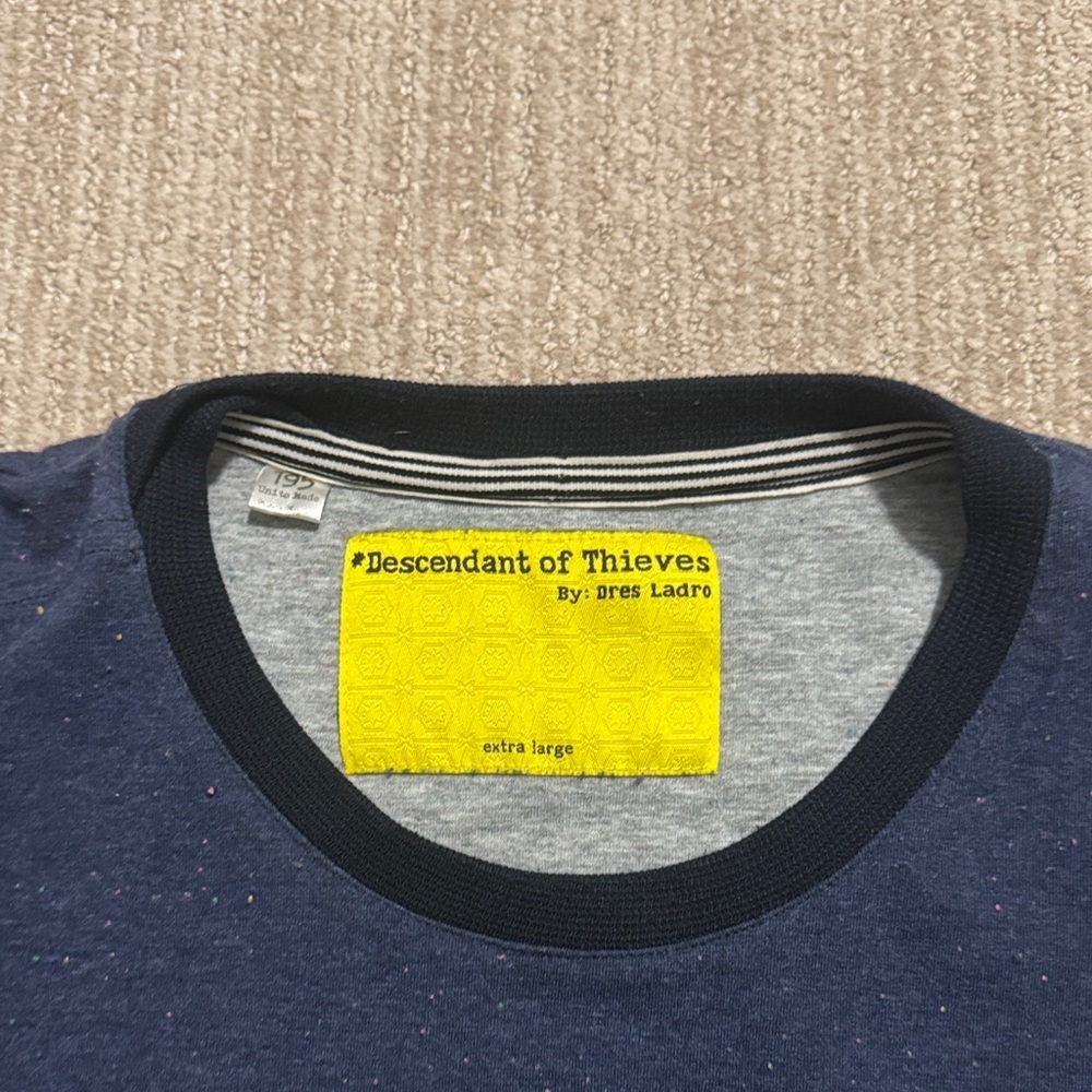 Descendant of Thieves Heathered Blue Short Sleeve Shirt Men's XL Casual Top - Picture 10 of 11